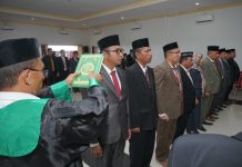 Bupati Busel Rotasi 10 Pejabat Eselon II