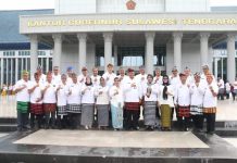 Pemprov Sultra Wajibkan Pakaian Tenun Tiap Kamis