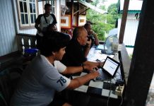 Pokdarwis Dadi Mangura Bantu Warga Keraton Sukseskan Sensus Penduduk Online