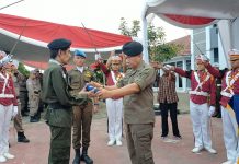 AS Tamrin Dianugerahi Lencana Bintang Astha Hannas Madya