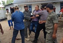 Legislator Golkar Busel Nyaris Disandera Massa Pendemo