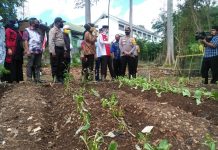 Launcing Kampung Tangguh, AS Tamrin Apresiasi Gagasan Polres Baubau