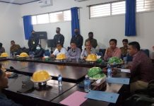 Ketua DPRD Busel Putuskan Pansus Dugaan Ijazah Palsu Bupati Busel Dibubarkan