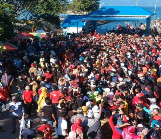 Kantongi Rekomendasi PDIP, Rusman-Bachrun Disambut Ribuan Pendukung