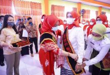 Bunda PAUD se-Busel Dikukuhkan, Arusani: Jadilah Pelopor Generasi Emas