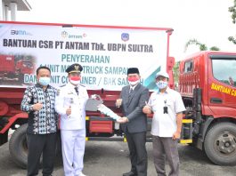 Antam Bantu Pemkab Kolaka Satu Truk dan Tiga Kontainer Sampah