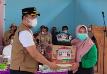 Tim URC PPKM Konut Salurkan Sembako Tahap lll, Kasus Positif Covid Nol