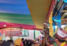 Ali Mochtar Ngabalin Hadiri Ritual Adat di Lapandewa