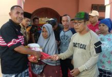 Umar Samiun Bantu Warga Dua Desa di Buton