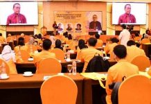 Mahasiswa UHO Dilatih Masuk Dunia Kerja