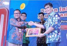 Sukses Tingkatkan Kesadaran Siswa Menabung, Bank Sultra Terima Penghargaan OJK