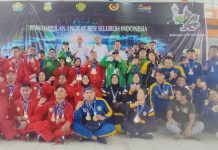 Konut Raih 40 Emas, Geser Baubau Dari Puncak Klasemen Ketgam : Atlet Konawe Utara baju hijau berpoese bersama atlet Baubau baju merah dan atlet Konawe baju biru. (FOTO ASMADDIN)