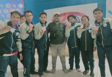 Atlet Sambo Buton Tengah Raih Enam Medali Ketgam : Atlet Sambo Buton Tengah berpose bersama usai penerimaan medali. (FOTO ISTIMEWA)