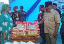 Tekan Inflasi, Pemkab Bombana Gelar Pasar Murah