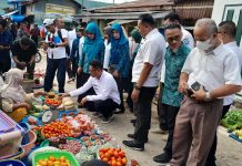 Survei Harga Sembako, Pj Bupati Busel Siapkan Strategi Stabilkan Harga