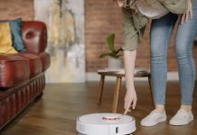 Rekomendasi Vacuum Cleaner Canggih Ketgam : Vacuum Cleaner canggih berupa robot vacuum yang dilengkapi dengan stasiun pembersihan otomatis. (FOTO ISTIMEWA)