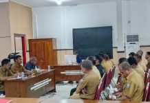 Rapat Evaluasi, Pj Bupati Busel Instruksikan OPD Tingkatkan Kinerja