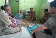 Pj Busel Anjangsana ke Rumah Warga, Pastikan Proses Pembangunan Berjalan Lancar