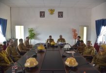 Pj. Bupati Buton Ikut Rakornas Pengendalian Inflasi Suasana Rakor Inflasi secara virtual di Ruang VIP Kantor Bupati Buton, Senin, 23 Oktober 2023. (FOTO : ISTIMEWA)