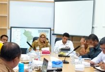 Pemprov Sultra Hadiri Rakor Inflasi dengan Mendagri Ketgam : Jajaran Pemprov Sultra saat mengikuti rakor pengendalian inflasi yang dipimpin Mendagri, Tito Karnavian secara virtual baru-baru ini. (FOTO : ISTIMEWA)
