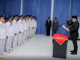 Andi Muhammad Yusuf Lantik 13 Pj. Kepala Desa di Buteng Ketgam : Pj. Bupati Buton Tengah, Andi Muhammad Yusuf saat melantik 13 Pj. Kepala Desa di Kabupaten Buton Tengah, Senin 15 Januari 2024..