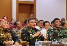 Pj. Gubernur Sultra Pimpin Rakor Antisipasi Potensi Bencana dan Kesiapan Pemilu 2024 Pj. Gubernur Sultra, Andap Budhi Revianto (Tengah)