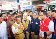 Menteri ESDM Bahlil Lahadalia Cek Stok dan Kualitas BBM di Baubau