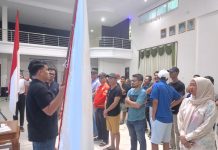 Pengurus KONI Baubau 2024–2028 Dilantik Besok, Targetkan Juara Porprov 2026 Ketgam : Pengurus KONI Kota Baubau saat mengikuti gladi persiapan pelantikan yang berlangsung di Aula Kantor Wali Kota Baubau, Minggu 1 Juni 2025.