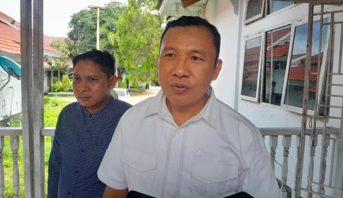 IMG-20251215-WA0112 Ketua Tim Advokat PPPK Paruh Waktu Kota Baubau, Erwin Usman