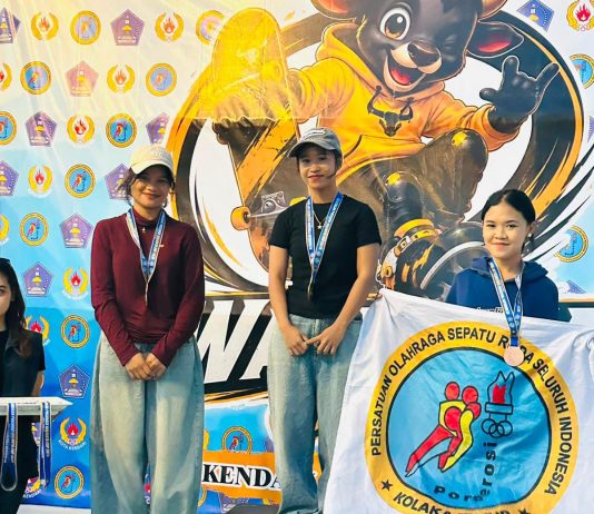 Debut Kompetisi Putri, Atlet Skateboard Baubau Langsung Naik Podium
